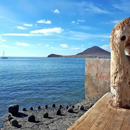 Apartamento Playa Chica Views *